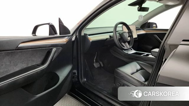 Tesla Model Y id 4381732 из Кореи 30