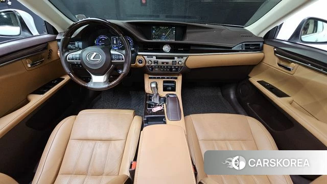 Lexus New ES300h id 4677981 из Кореи 17