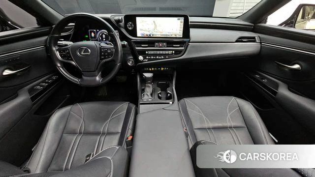 Lexus ES300h 7th generation id 3851297 из Кореи 17