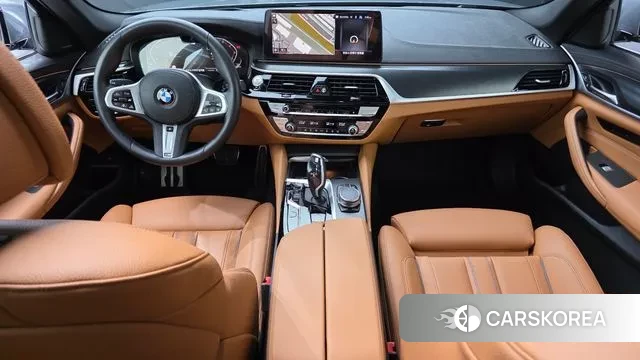 BMW 5 Series (G30) id 3153996 из Кореи 17