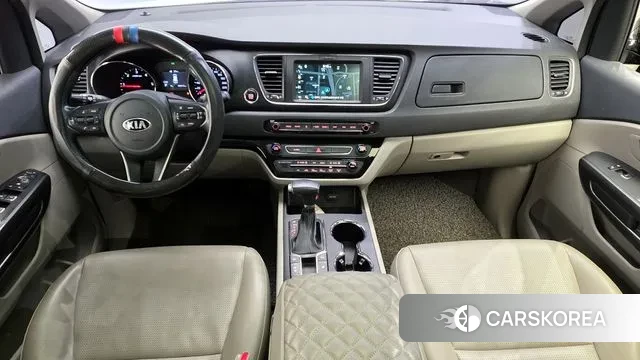 Kia The New Carnival id 3713889 из Кореи 17