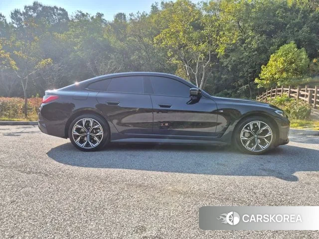 BMW i4 id 3334352 из Кореи 17