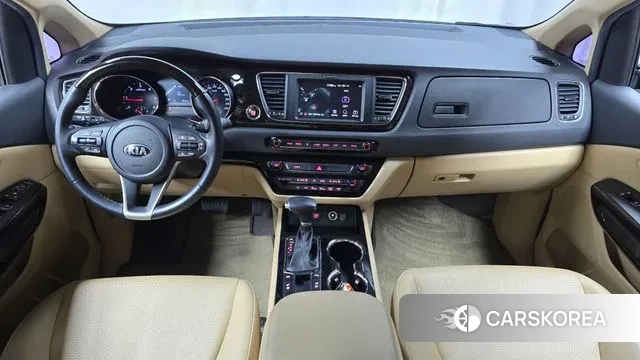 Kia The New Carnival id 3499932 из Кореи 17