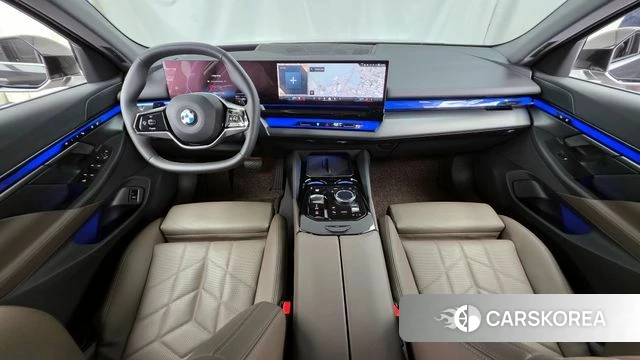 BMW 5 Series (G60) id 4177583 из Кореи 17