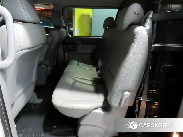 Hyundai The New Grand Starex id 3893382 из Кореи 17