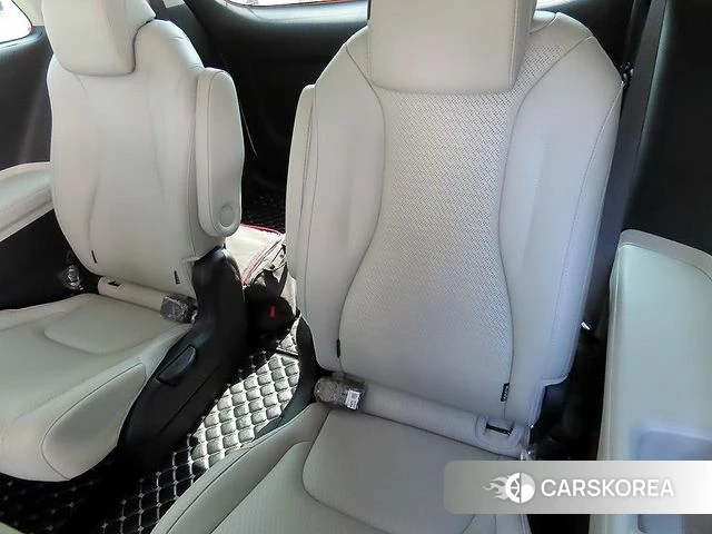 Kia Carnival 4th generation id 3800606 из Кореи 17