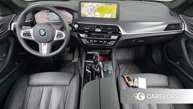 BMW 5 Series (G30) id 3366056 из Кореи 17