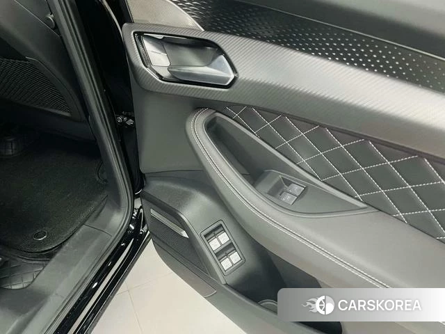 Audi Q6 id 4348934 из Китая 18