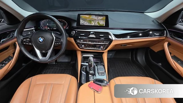 BMW 5 Series (G30) id 4397296 из Кореи 29