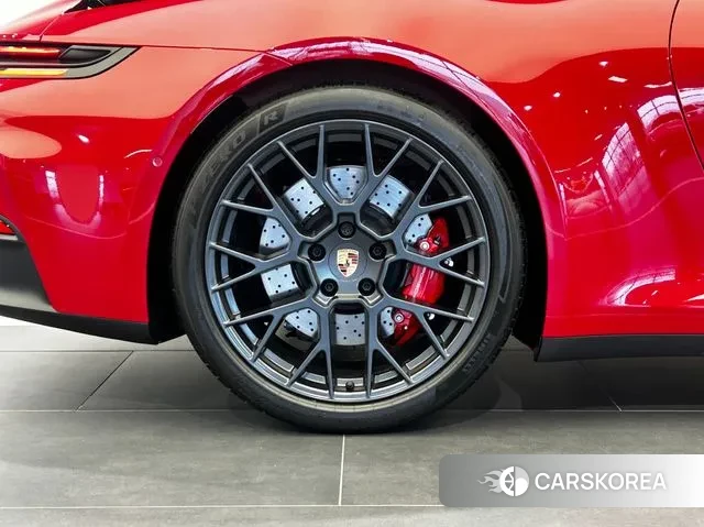 Porsche 911(992) id 3462039 из Кореи 17