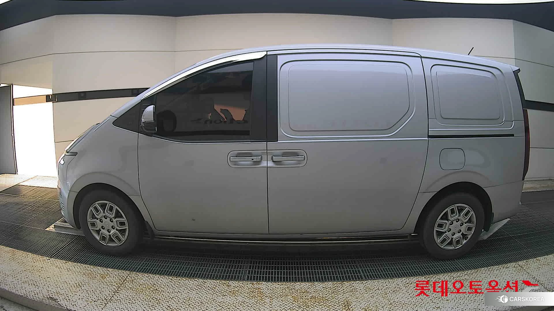 Hyundai Staria id 4679299 из Кореи 35