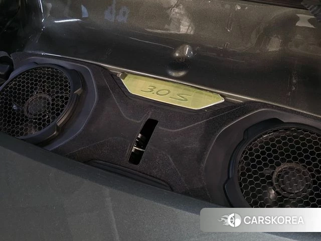 Porsche 911(992) id 4528340 из Кореи 17