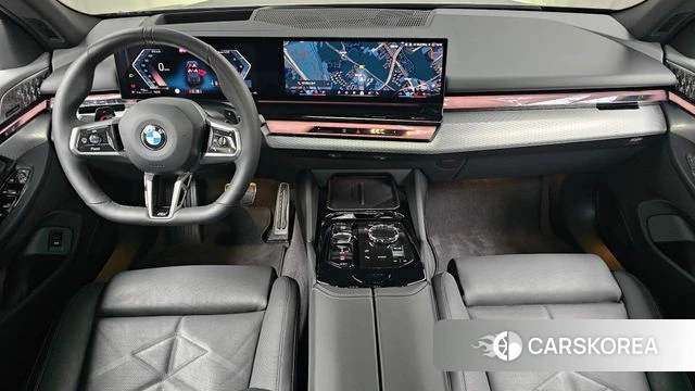 BMW 5 Series (G60) id 4527459 из Кореи 29
