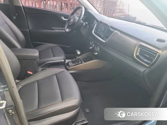 Kia Stonic id 3515281 из Кореи 17