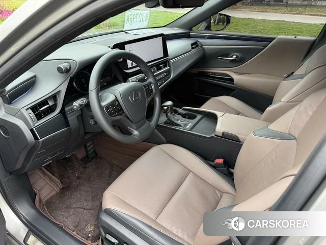 Lexus ES id 4365946 из Китая 11