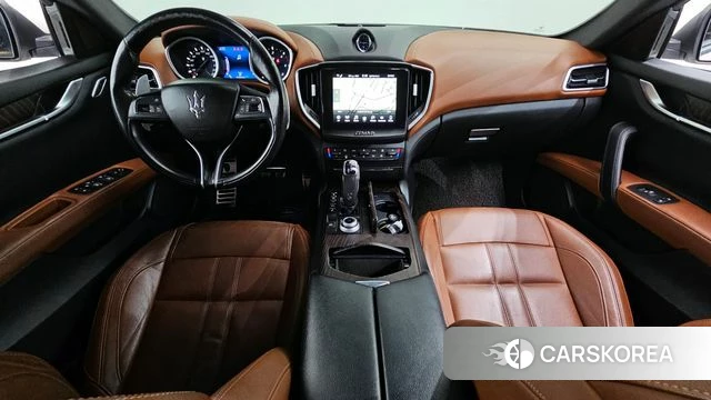 Maserati Ghibli id 3942572 из Кореи 17