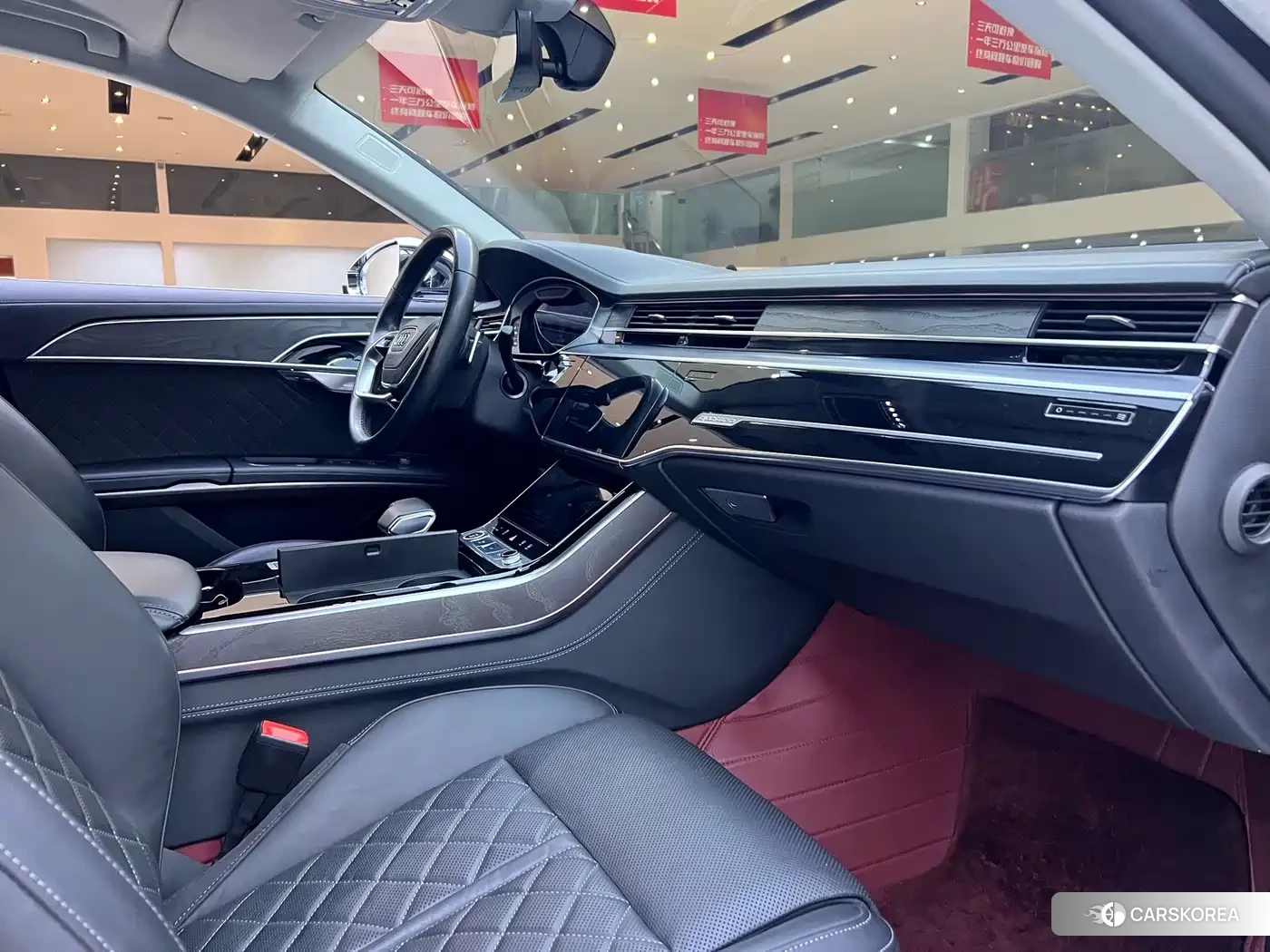 Audi A8 id 4559604 из Китая 26