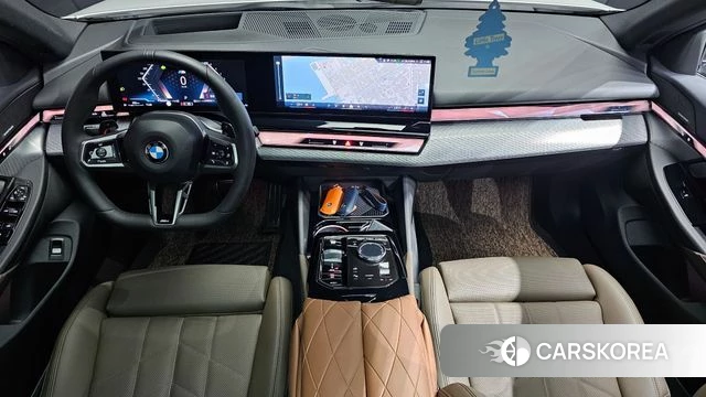 BMW 5 Series (G60) id 3850120 из Кореи 17