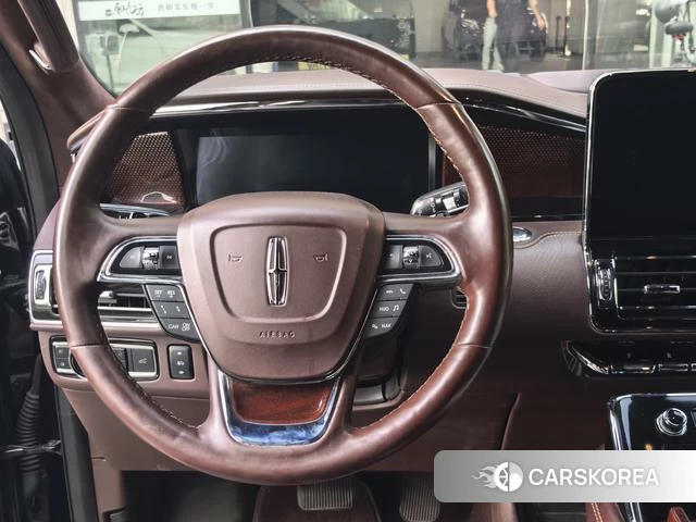Lincoln Navigator id 4242346 из Китая 14