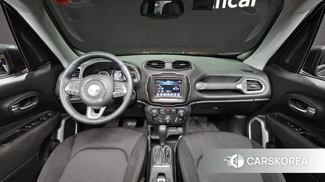 Jeep Renegade id 3038353 из Кореи 17