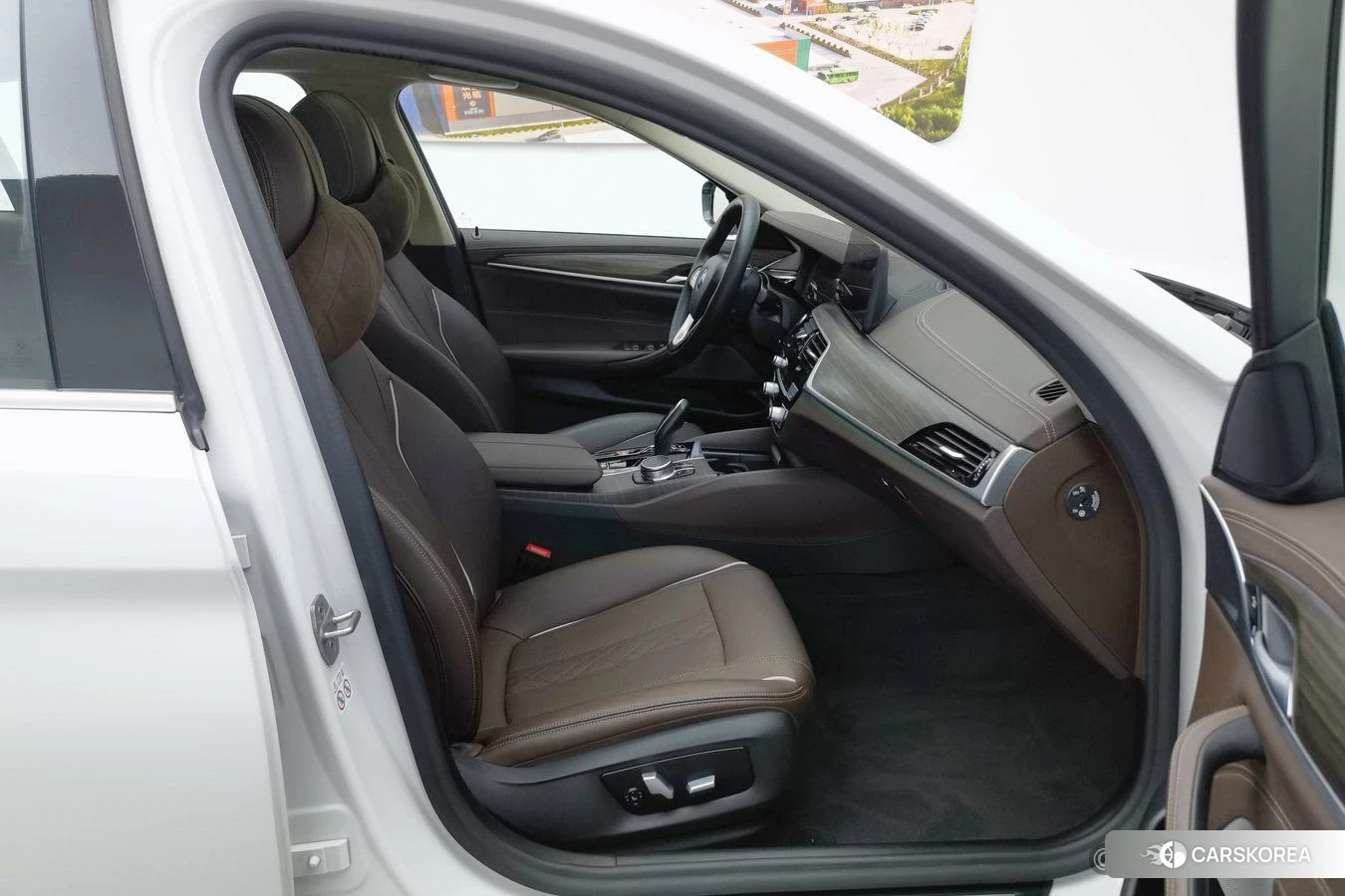 BMW 5 series PHEV id 4467398 из Китая 21