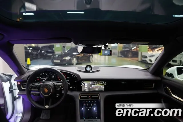 Porsche Taycan id 2714612 из Кореи 14