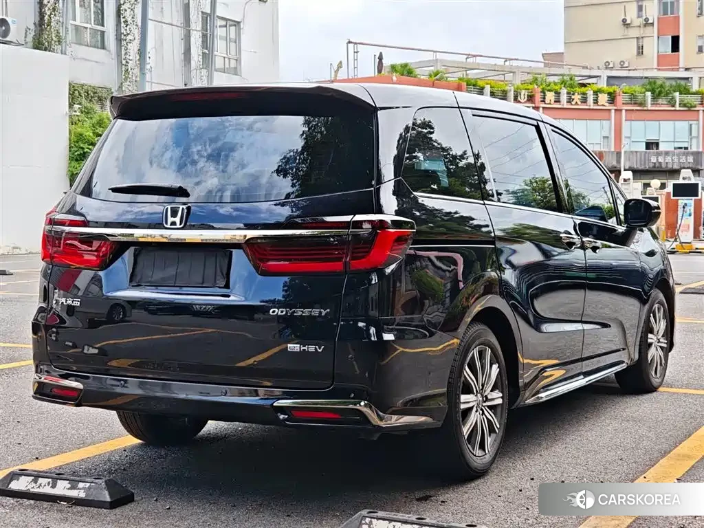Honda Odyssey id 4548048 из Китая 26