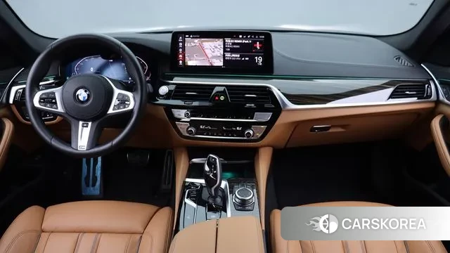 BMW 5 Series (G30) id 3499154 из Кореи 17