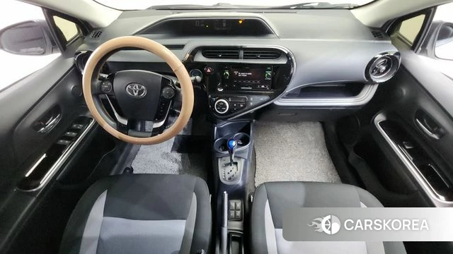 Toyota Prius C id 4285555 из Кореи 30