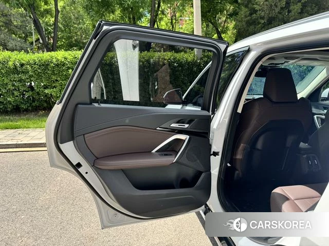 BMW X1 id 4314337 из Китая 17