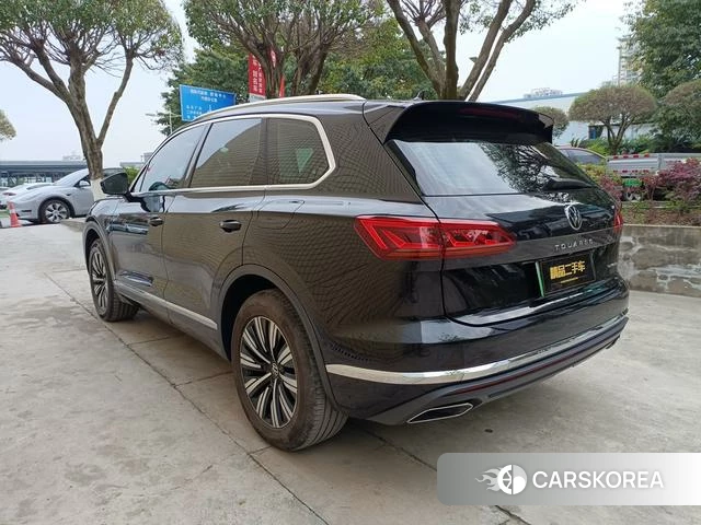 Volkswagen Touareg PHEV id 4260689 из Китая 12