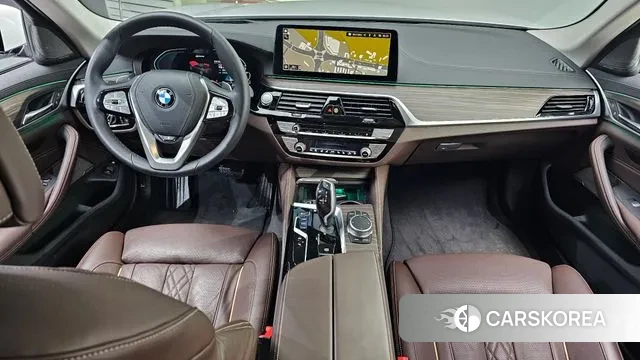 BMW 5 Series (G30) id 3530367 из Кореи 17