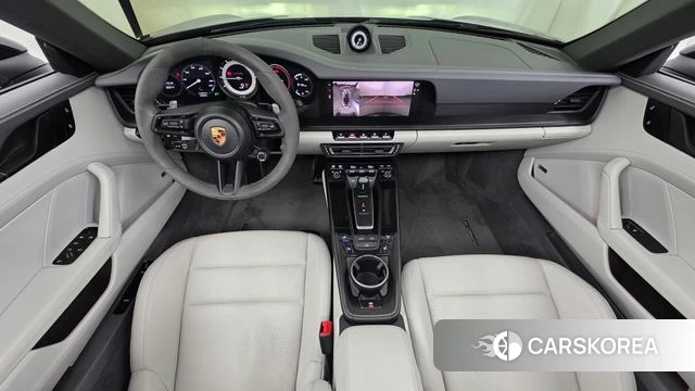 Porsche 911(992) id 4623699 из Кореи 31