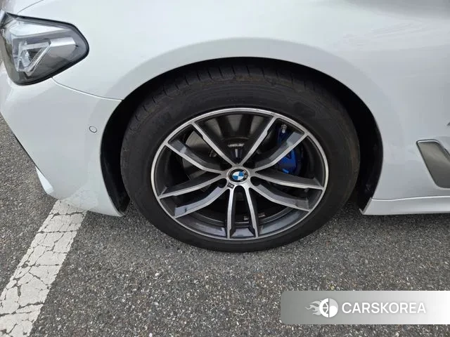 BMW 5 Series (G30) id 3031714 из Кореи 8