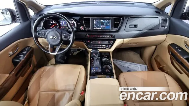 Kia All New Carnival id 2425042 из Кореи 17