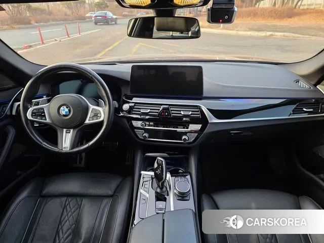 BMW 5 Series (G30) id 3607280 из Кореи 16