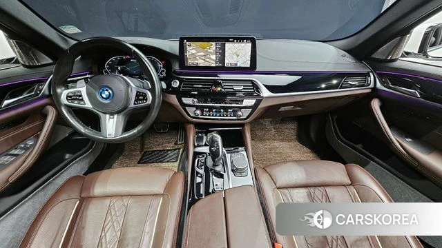 BMW 5 Series (G30) id 3799750 из Кореи 17