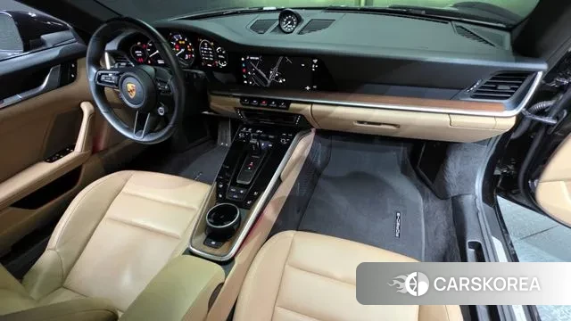 Porsche 911(992) id 3551130 из Кореи 17