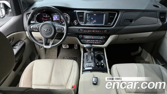 Kia All New Carnival id 2855634 из Кореи 17