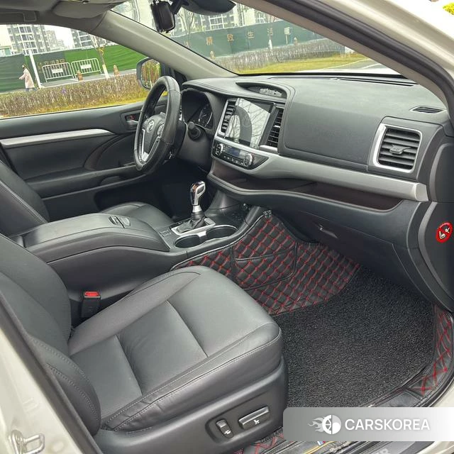 Toyota Elfa id 4262525 из Китая 8