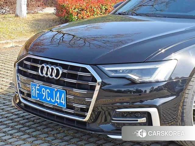 Audi A6L id 4272793 из Китая 13