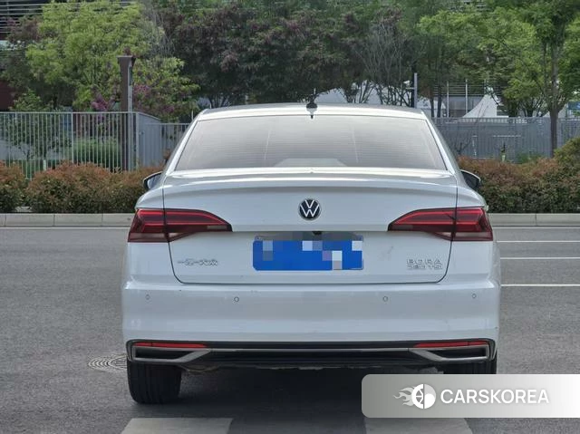 Volkswagen Bora id 4263838 из Китая 7