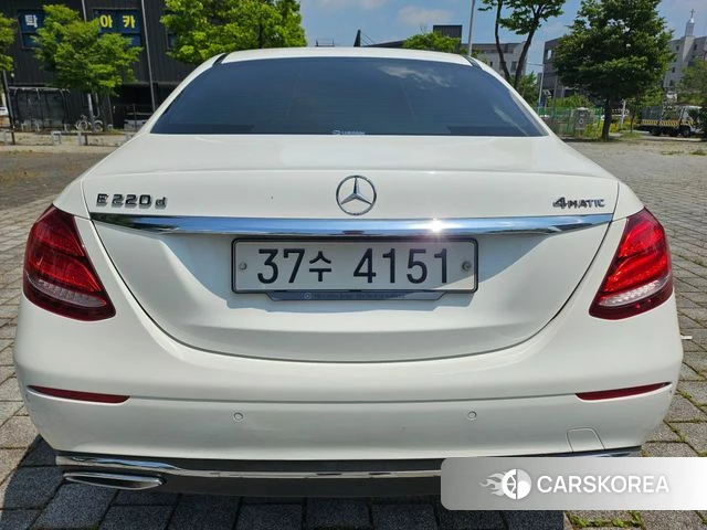 Mercedes-Benz E-Class W213 id 4390486 из Кореи 17