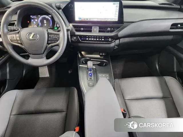 Lexus UX300h id 3365288 из Кореи 17