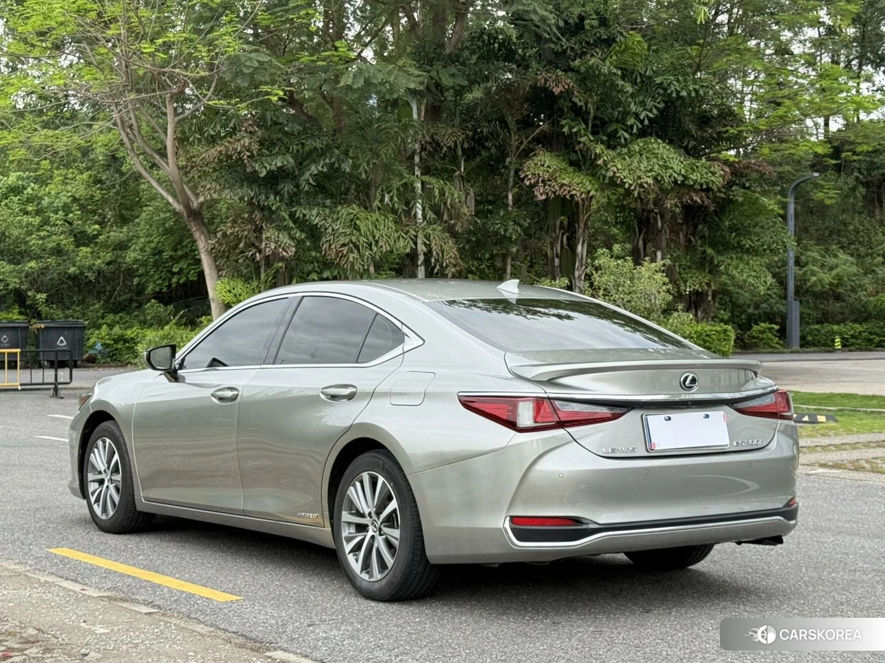 Lexus ES id 4441256 из Китая 9