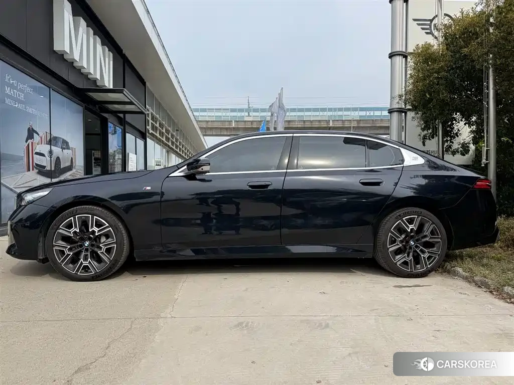 BMW 5 series id 4629123 из Китая 12