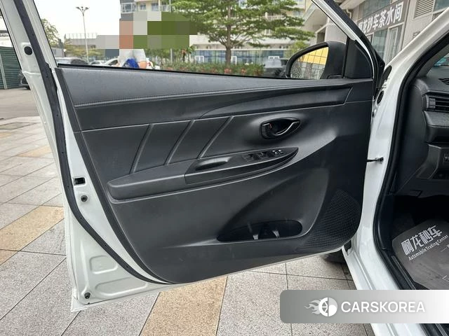 Toyota YARIS L to enjoy id 4221250 из Китая 22