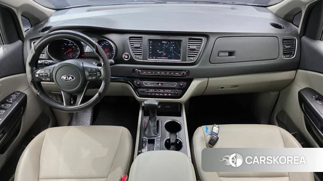 Kia The New Carnival id 4245966 из Кореи 17