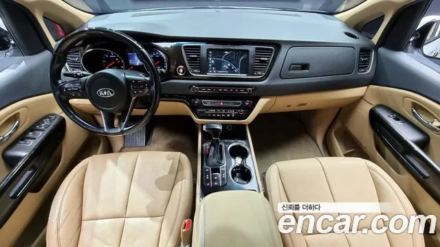 Kia The New Carnival id 2757638 из Кореи 17