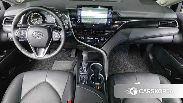 Toyota Camry (XV70) id 3103906 из Кореи 17